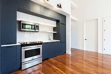 Rented by aptsandlofts.com