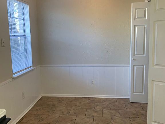 3rd image of 1913 Nolen Ct APT A