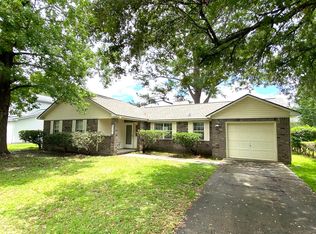 8574 Roanoke Dr, North Charleston, SC 29406