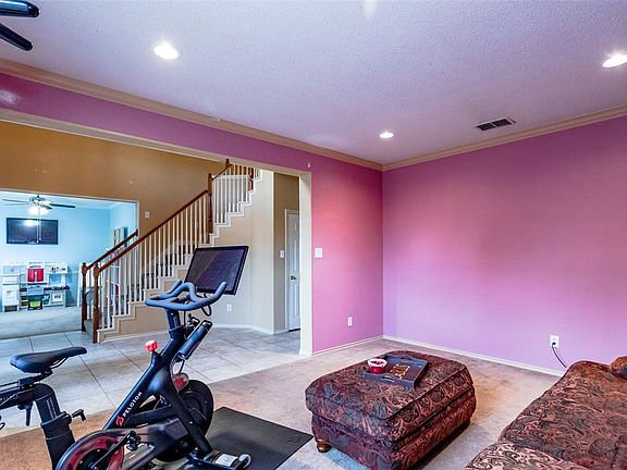 4th image of 1512 Eaglepoint Dr