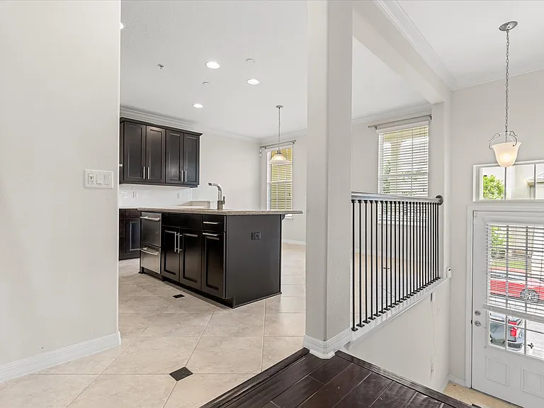 2046 Prospect Ave #1 — Photo 5