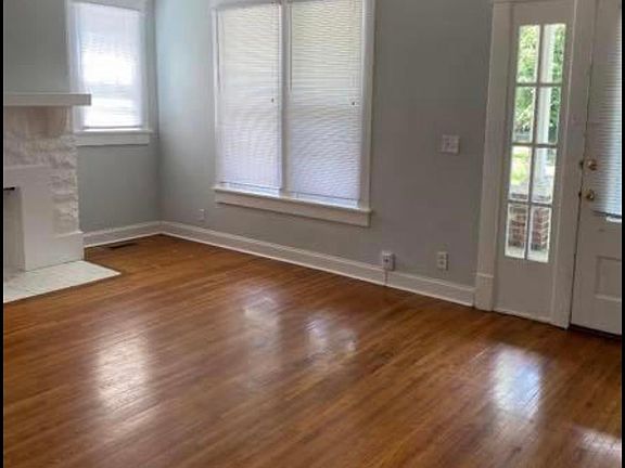 4th image of 2540 Blair Blvd #2540