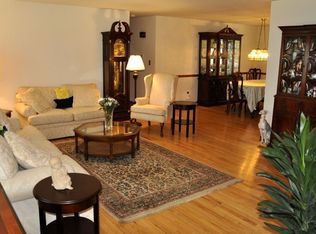 422 Whiton Rd, Neshanic Station, NJ 08853