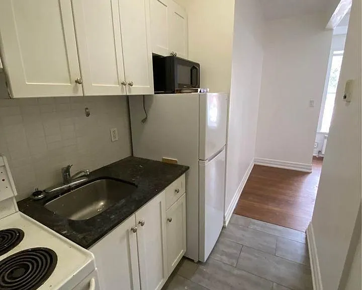 1 Triller Ave #104 — Photo 4