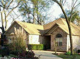 157 Shady Woods Ct, Hot Springs, AR 71901
