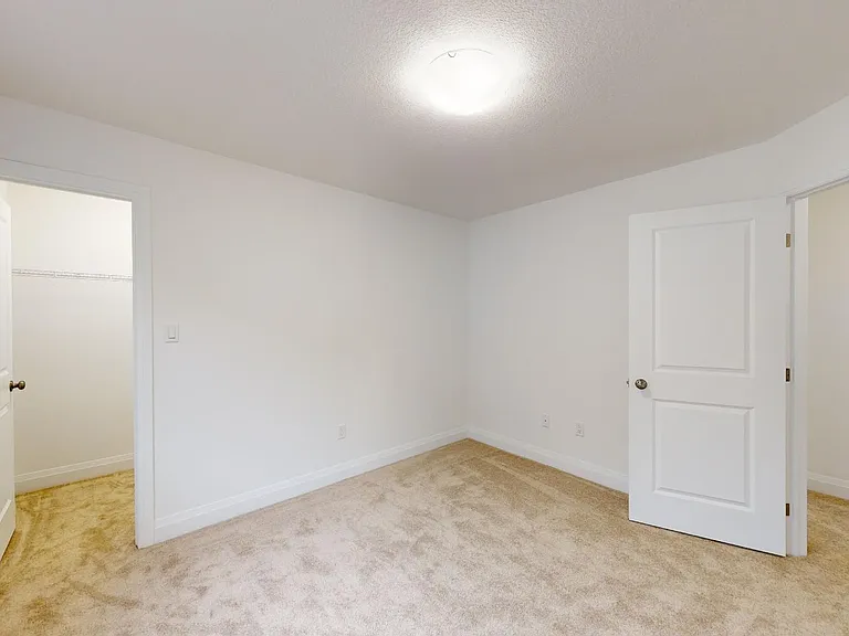 120 Basil Cres — Photo 18