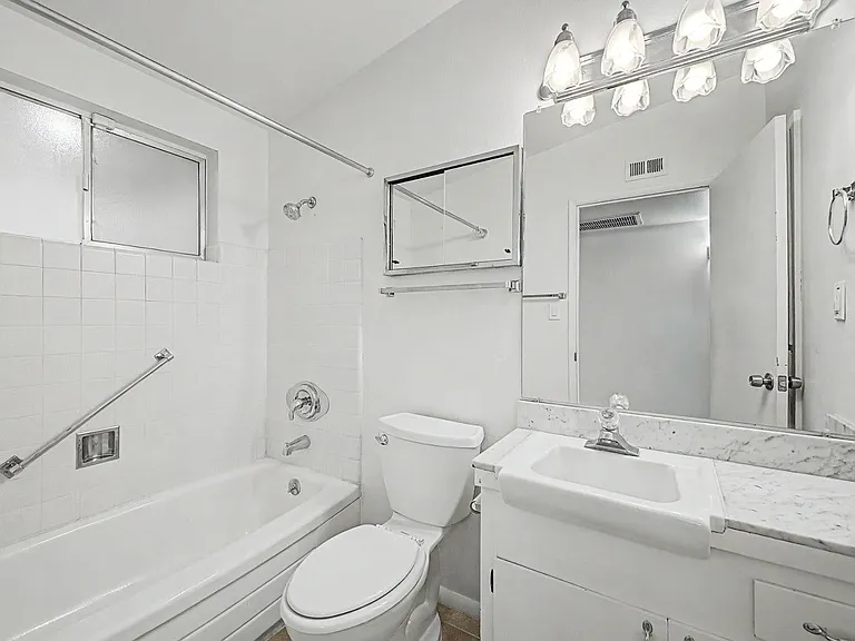 10606 W Oakmont Dr — Photo 10
