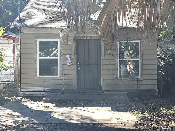 2nd image of 444 TAFT BLVD