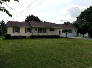 8502 Ridge Rd, Gasport, NY 14067