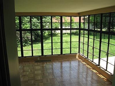4th image of 115 Clayton Ave