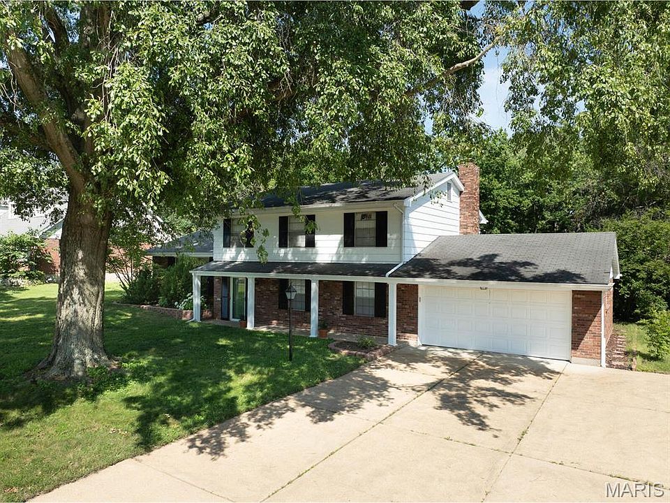 1st image of 12015 Charwick Dr