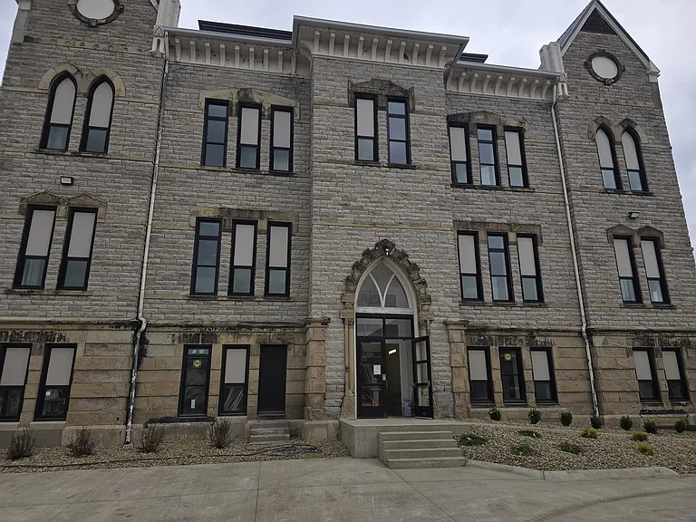 Campbell Lofts — Photo 12