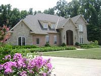 2nd image of 129 Oakwood Dr