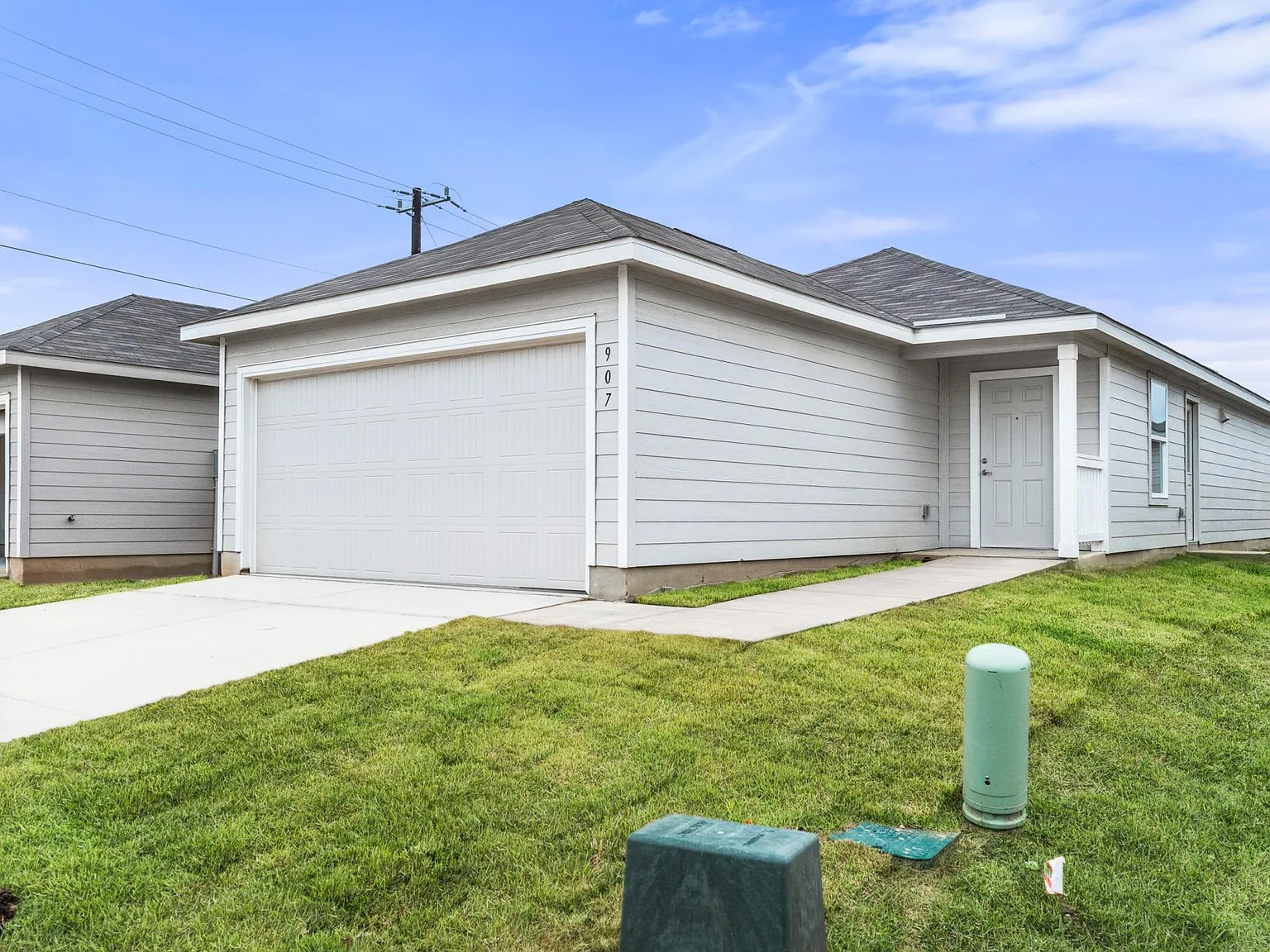 3 bed, 1129 sqft, $1,450 — Photo 3