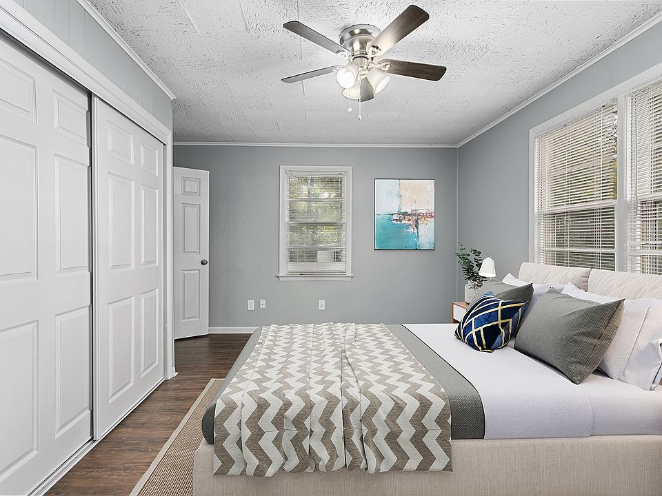 5119 Woodson St, Mission, KS 66202 Zillow