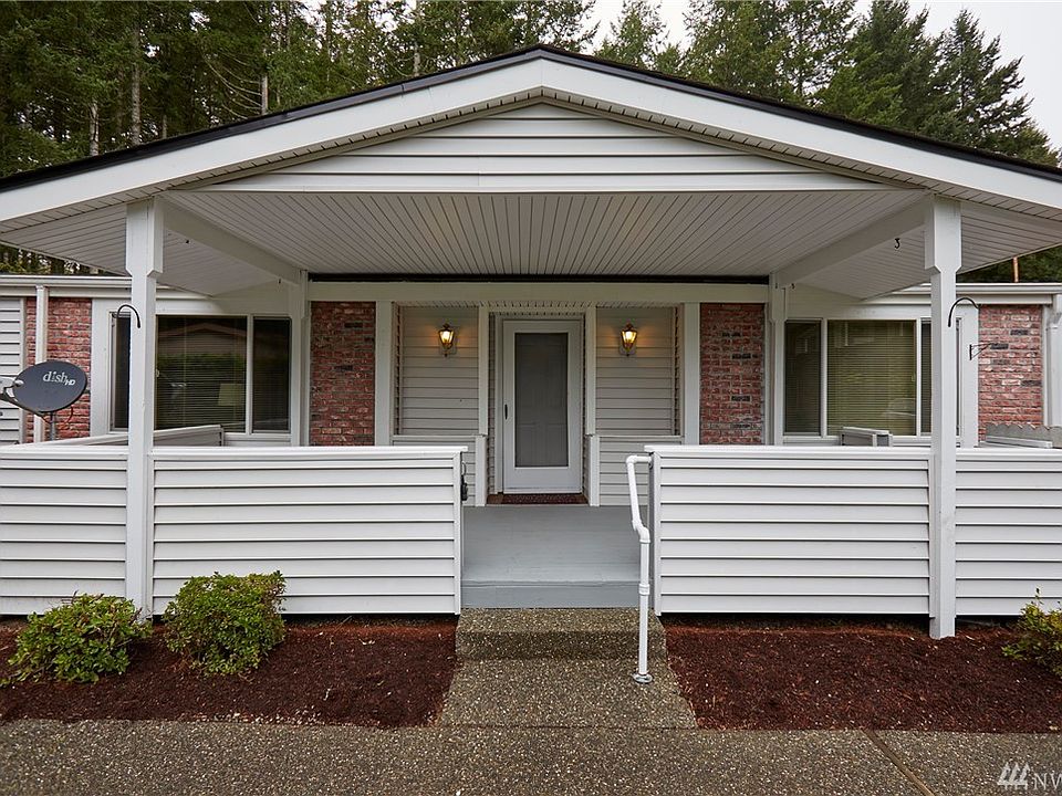 WELCOME HOME! This Winchester Village 3 Bedroom 2 Bath 1768 S.F. Charmer Is MOVE IN Ready For You and Yours! Closely Located To Shopping, School, Hwy 16, Ferry Etc This Is A Commuters Dream. Nestled In The Back Of The Winchester Village Community w/Open Space Next Door There Is No Crowded Feeling Here. Updated Master Bath W/Large Master Bedroom; 2 Good Sized Bedrooms And Storage Galore PLUS A Gas Stove For Those Cold Winter Nights PLUS All Appliances. PreListing Inspection Done & Repairs Made..Just Move In!