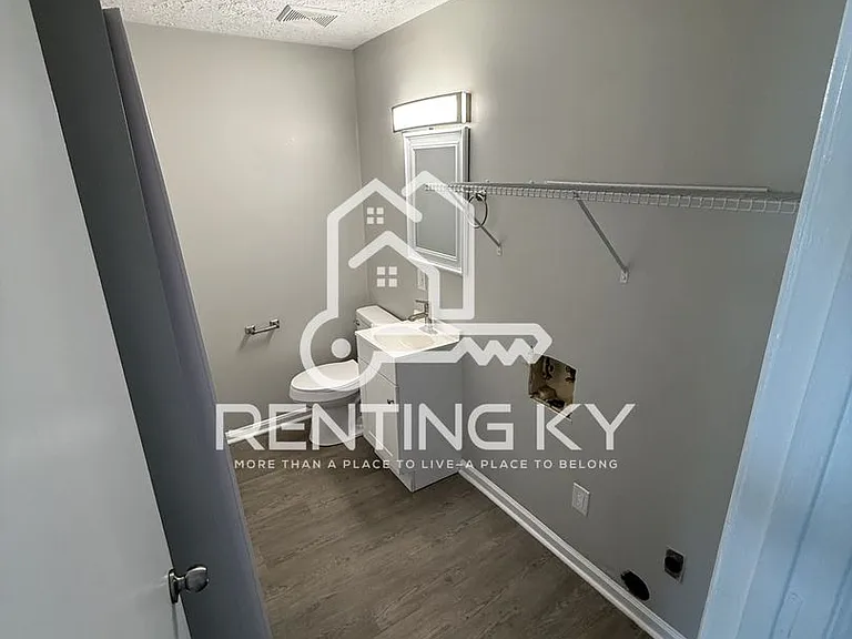 1644 Foxhaven Dr — Photo 5