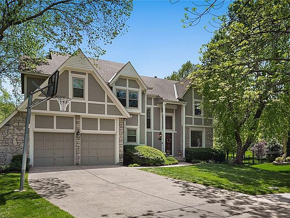3rd image of 5429 W 139th St