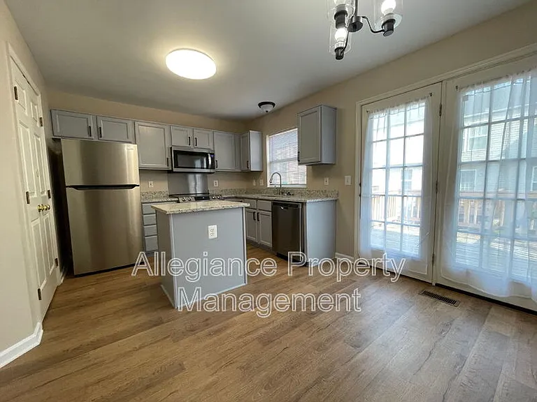6368 Michael Robert Dr — Photo 2