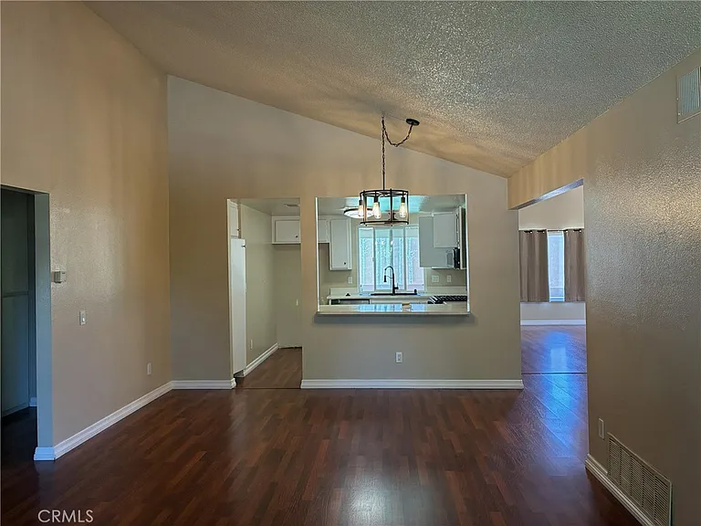 1120 Athena Ct — Photo 2