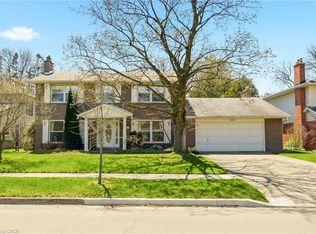 360 Pomona Ave, Burlington, ON L7N 1T5