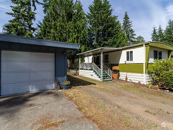 3rd image of 6521 SE Mile Hill Drive #15