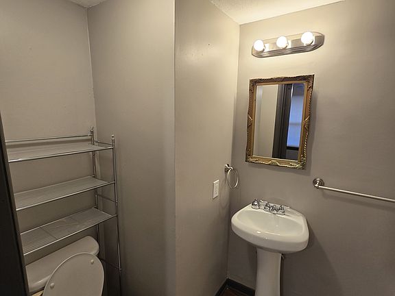 3rd image of 2009 S Joplin St #1