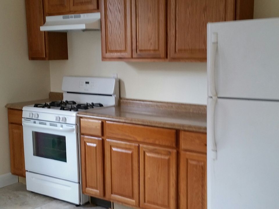 1st image of 3053 23rd St APT 2
