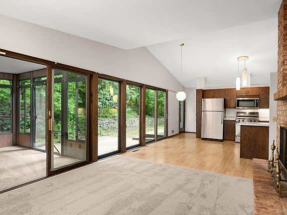 3rd image of 4336 Avondale Rd