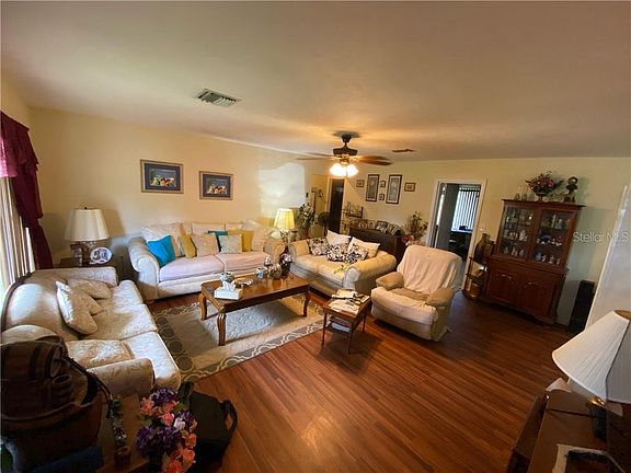 4th image of 3200 Orchid Dr