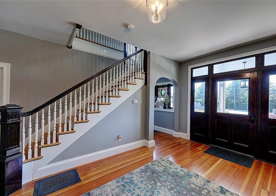 Sarah J Eddy House 567 Bristol Ferry Rd Portsmouth RI Zillow