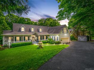 141 Clapboard Ridge Rd, Danbury, CT 06811