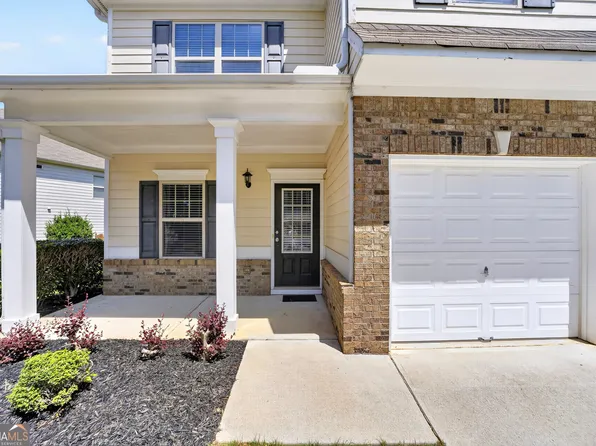 1951 Beyers Landing Dr, Snellville, GA 30039