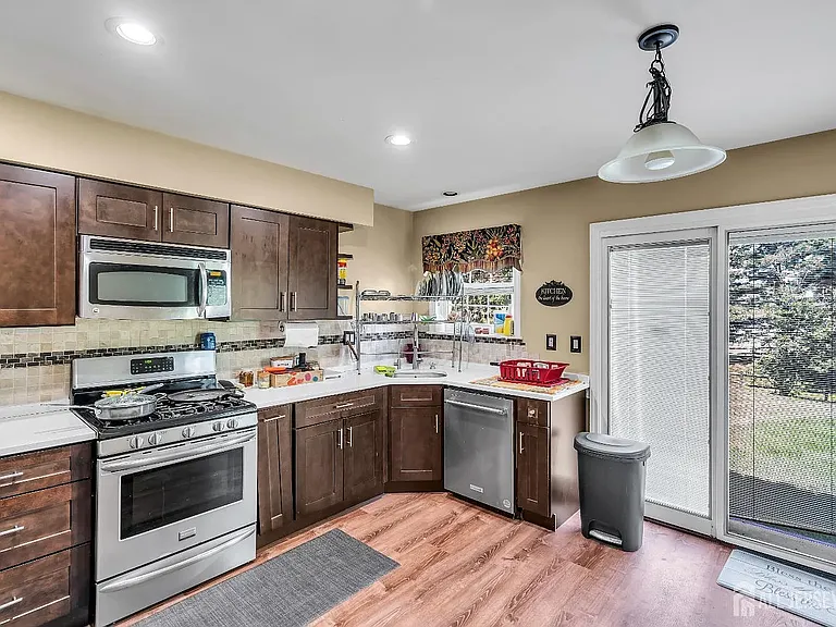1506 Pinhorn Dr — Photo 19