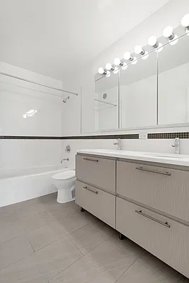 Rented by Cooper & Cooper Real Estate | media 18