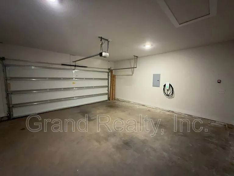 10035 Tuscan Ct — Photo 27