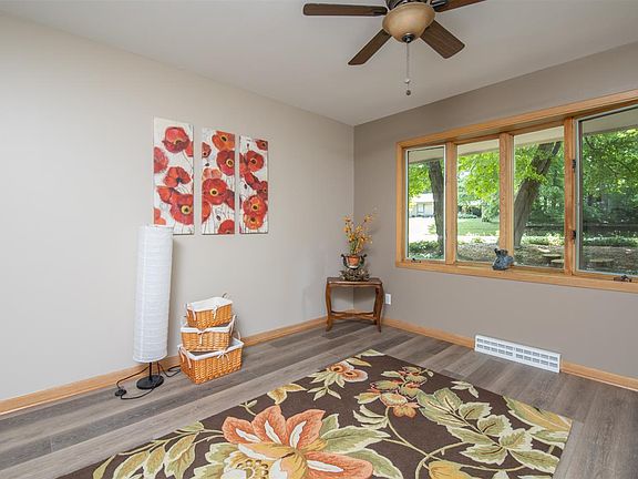 4th image of 5550 Einor Ave