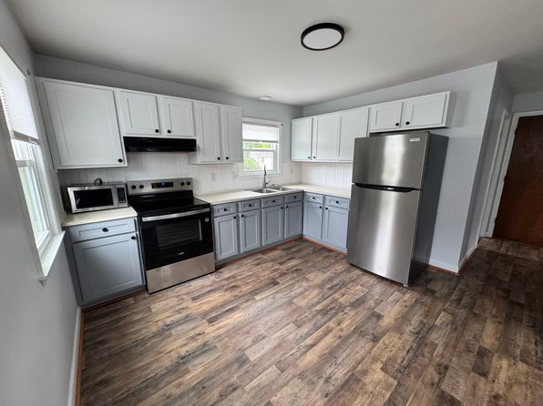 156 Barrows St APT 3