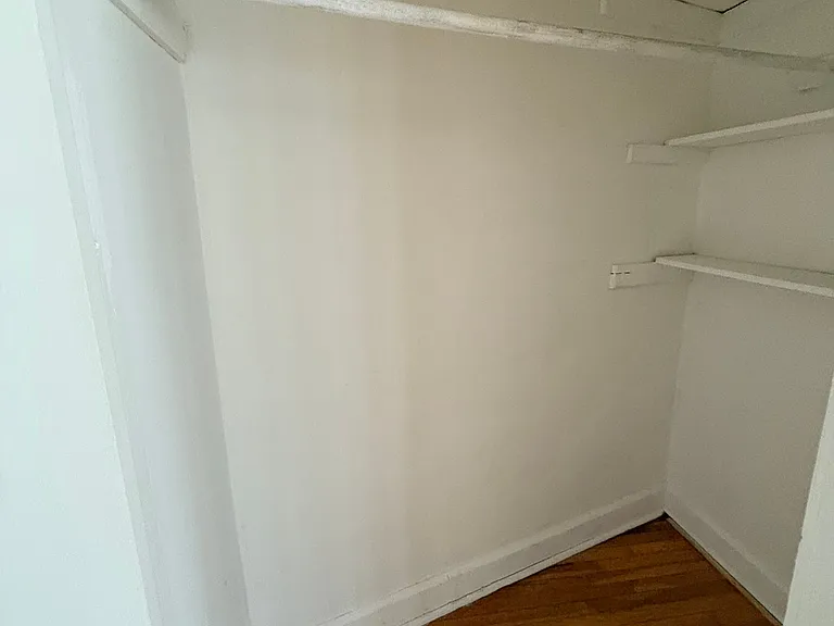 12065 Edgewater Dr #5 — Photo 6