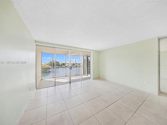 3rd image of 1750 NE 191st St #3264