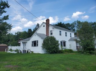8 Lucille St, Pittsfield, MA 01201