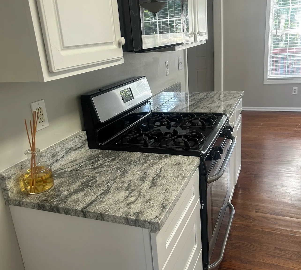 Rhonda Dale Dr, Powder Springs — Photo 4