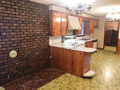 5th image of 2523 Carroll Ave SE