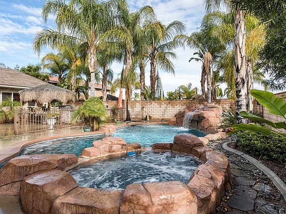 4th image of 3247 Tamarisk Ln