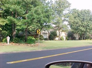 483 N Walnut Bend Rd, Cordova, TN 38018