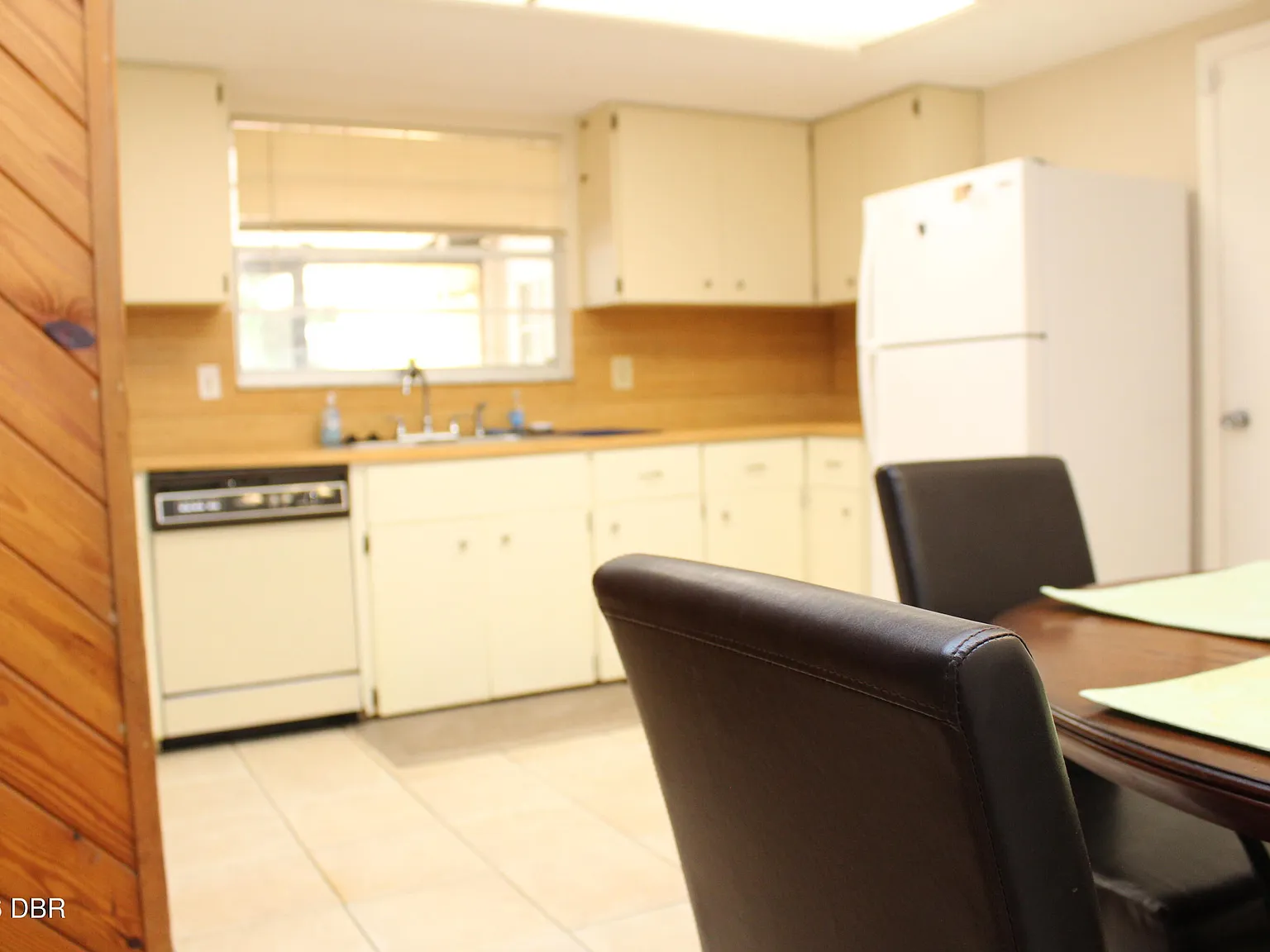 3 bed, 2.0 bath, 2295 sqft, $2,175 — Photo 4