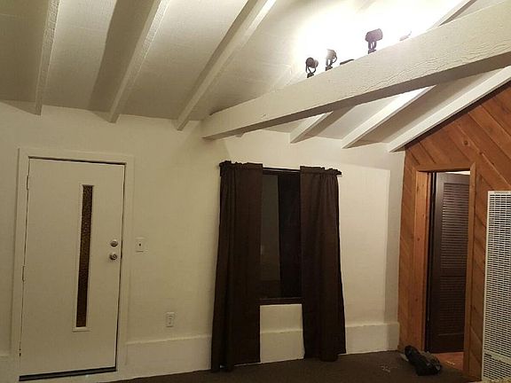 5th image of 16769 Francis Dr