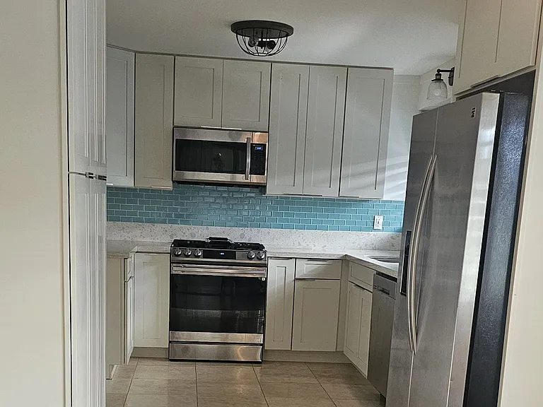 549 Kawainui St — Photo 1