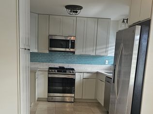 549 Kawainui St, Kailua, HI 96734