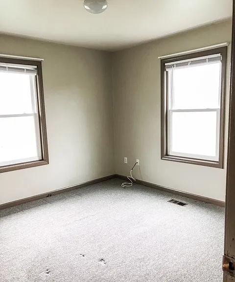 405 Main St — Photo 11